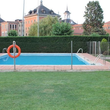 Alameda Del Tormes Apartman Santa Marta de Tormes Kültér fotó